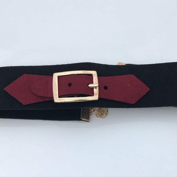 Women Choker Necklace Black Velvet With Buckle - Picture 5 of 8